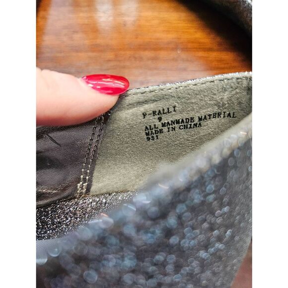 Steve Madden Silver Sparkly Flats Womens Size 9 - Picture 7 of 7
